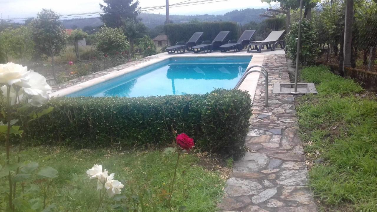 Villa Con Piscina En Panton Ribeira Sacra Galicia Ideal Para Familias Bagian luar foto