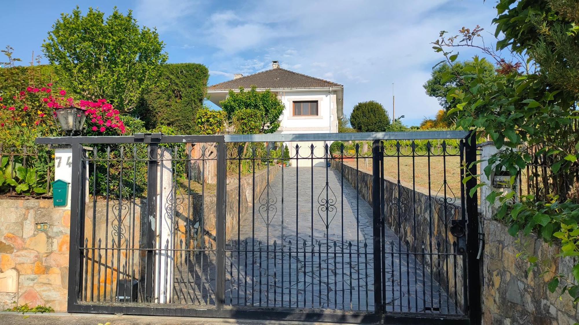 Villa Con Piscina En Panton Ribeira Sacra Galicia Ideal Para Familias Bagian luar foto